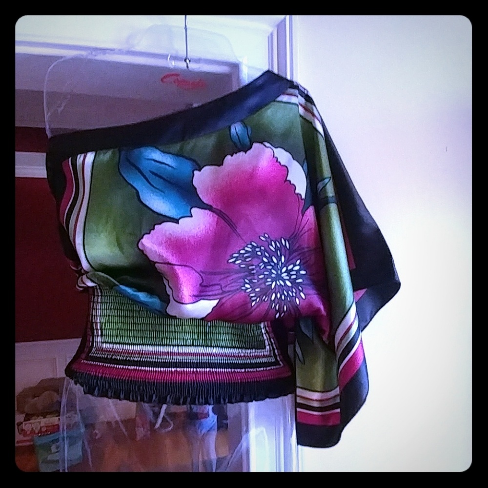 Beautiful print shirt